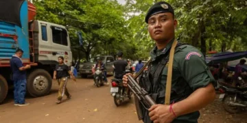 थाईलैंड-कंबोडिया सीमा विवाद: क्या युद्ध की ओर बढ़ रहे हैं हालात या सिर्फ राजनीतिक दिखावा है?