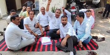 स्वामी रामदेव और बालकृष्ण पर कांवड़ शिविर लगाकर ज़मीन कब्जाने का आरोप – पीड़ित ने दी 15 अगस्त को आत्मदाह की चेतावनी