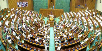 ऑपरेशन सिन्दूर: क्या संसद में सच्चाई दबाई जा रही है? थरूर के “मौनव्रत” का मतलब क्या है?