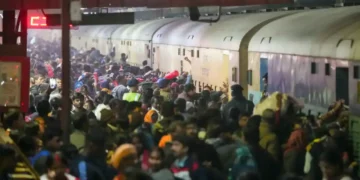नई दिल्ली स्टेशन पर मौतें भगदड़ से नहीं, गिरते बैग से हुईं: सरकार ने CCTV से सच्चाई बताई