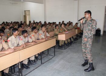 फोनिक्स विश्वविद्यालय में एनसीसी प्री-थल सेना कैम्प में अग्निवीर योजना की दी गई जानकारी