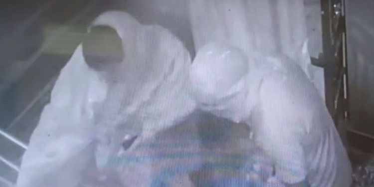 #Roorkee में मंदिर और दरगाह में एक साथ हुई चोरी – सुरक्षा पर उठे गंभीर सवाल, चौंकाने वाली घटना