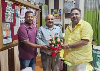 शिक्षक दिवस पर मेजर (डॉ) गौतम वीर को किया गया सम्मानित