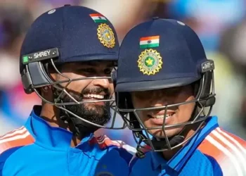 Rohit Sharma ODI Captaincy Record: धोनी–कोहली से आगे निकले ‘हिटमैन’, बतौर कप्तान बनाया ऐसा रिकॉर्ड जो गिल के लिए बनेगा बड़ी चुनौती