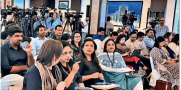 The Face of Truth in the Fire of Questions