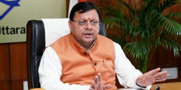 सीएम धामी ने छह मोबाइल टॉयलेट वैन को दिखाई हरी झंडी, चंपावत को किया रवाना; जानें खास वजह