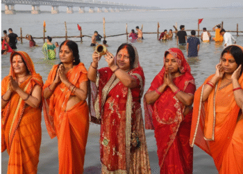 Chhath Mahaparv: सूर्य उपासना की शाश्वत परंपरा और आज के युग में इसकी प्रासंगिकता