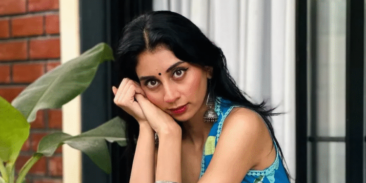 ग्लैमर की दुनिया के पीछे छुपा दर्द