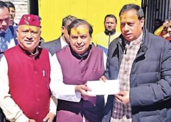 Why is the Kedar Sabha upset?: मुकेश अंबानी ने किए केदारनाथ के दर्शन, दिया 10 करोड़ का दान