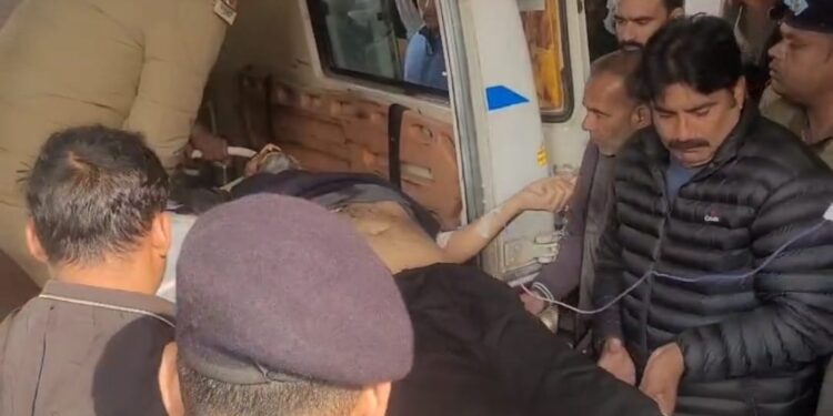 एम्स ऋषिकेश में भर्ती कुख्यात विनय त्यागी की हालत गंभीर, वेंटिलेटर पर इलाज जारी; बेटी ने सुरक्षा में लापरवाही का लगाया आरोप…