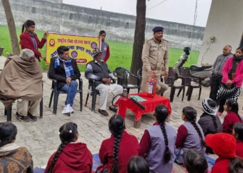 शिविर में अग्निशमन यत्रों का प्रदर्शन करके विस्तृत जानकारियां दी।