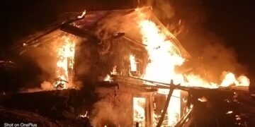 पुरोला(उत्तरकाशी): मोरी के गुराड़ी गांव में भीषण आग, तीन घर और 14 मवेशी जलकर राख