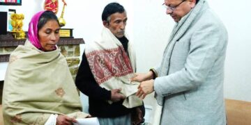 अंकिता भंडारी के माता-पिता से मिले मुख्यमंत्री धामी, न्याय दिलाने का दिया भरोसा