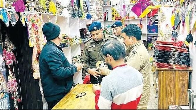 चाइनीज मांझे पर पुलिस का सख्त प्रहार, ज्वालापुर (हरिद्वार) में चला विशेष चेकिंग अभियान