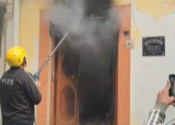 रुड़की में घर के स्टोर में लगी आग, फायर यूनिट की तत्परता से बड़ी दुर्घटना टली…