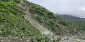 23 वर्षों में जानलेवा भूस्खलन की घटनाओं में तेज़ बढ़ोतरी, भूकंप से कमजोर हो रहे पहाड़…