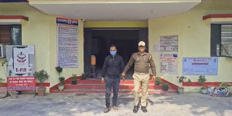 फर्जी प्रवेशपत्र से नकल कांड का भंडाफोड़, प्रधानाचार्य गिरफ्तार…