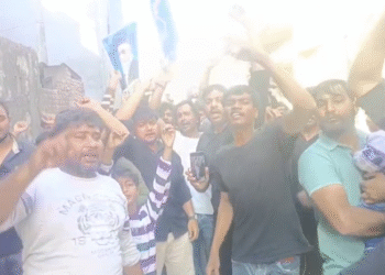 अमेरिका–ईरान तनाव पर रूड़की में शिया समुदाय का विरोध प्रदर्शन…