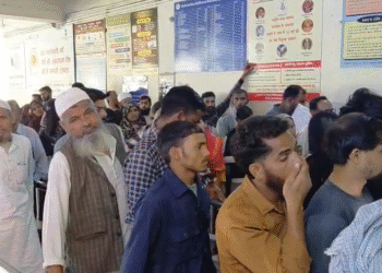 मौसम बदलते ही बढ़े वायरल बुखार, खांसी-जुकाम के मरीज; अस्पताल प्रशासन ने बरतने को कहा विशेष सावधानी…