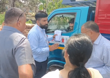 रुड़की में गैस सिलेंडरों की कालाबाजारी पर कार्रवाई, सड़क किनारे बिक्री रुकवाई…