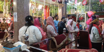 चैत्र नवरात्रि के पांचवें दिन हरिद्वार में उमड़ी श्रद्धालुओं की भीड़, स्कंदमाता के दर्शन को लगा सैलाब…