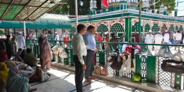 पिरान कलियर दरगाह में हाई अलर्ट: डॉग स्क्वॉड के साथ सघन चेकिंग अभियान, सुरक्षा व्यवस्था चाक-चौबंद…